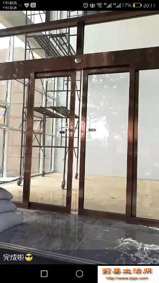 電動(dòng)感應(yīng)門專業(yè)制作與門窗制造技術(shù)解析